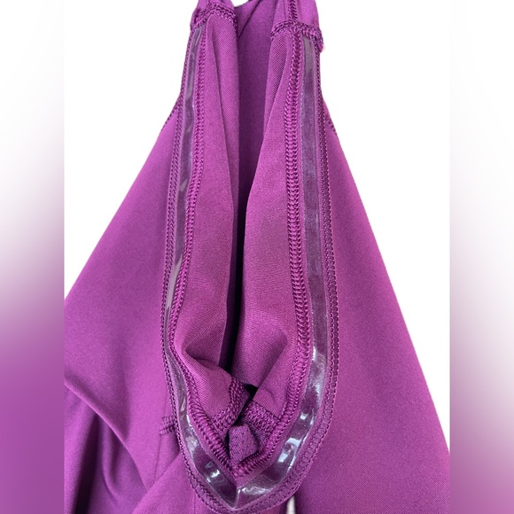 Women’s Athleta Momentum Athletic Skort in Plum - Picture 6 of 9